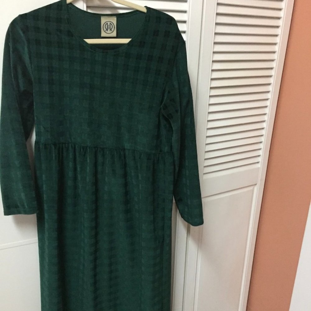 long  velvet dress